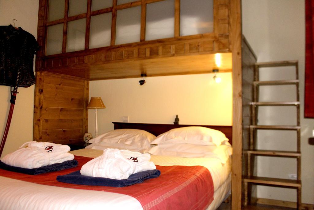Hotel Et Chalet Au Coin Du Feu Chilly Powder Morzine Exteriör bild