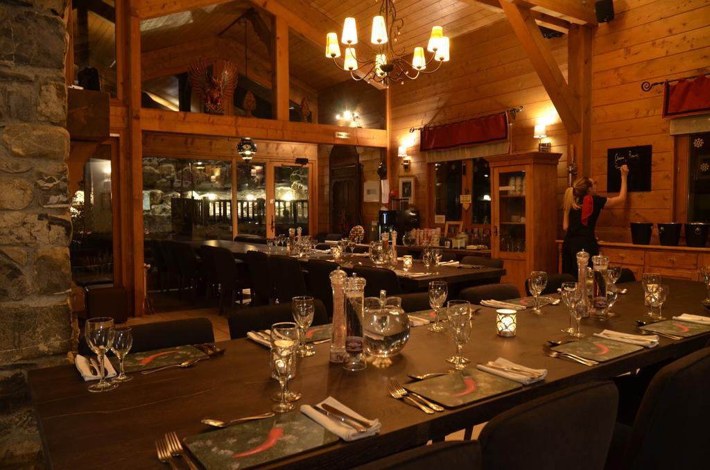 Hotel Et Chalet Au Coin Du Feu Chilly Powder Morzine Exteriör bild